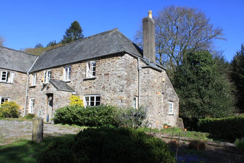 Lopwell Dam Cottage