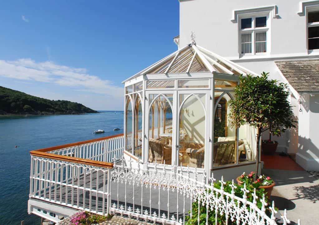 Garden Room overlooking Salcombe Estuary
