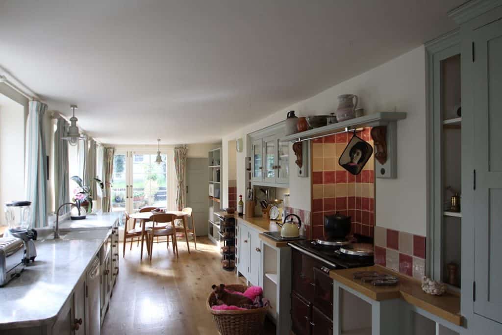 Kitchen in restored pediment of Georgian Townhouse